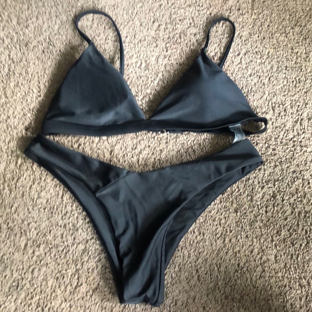 Black 2 piece bathing suit
